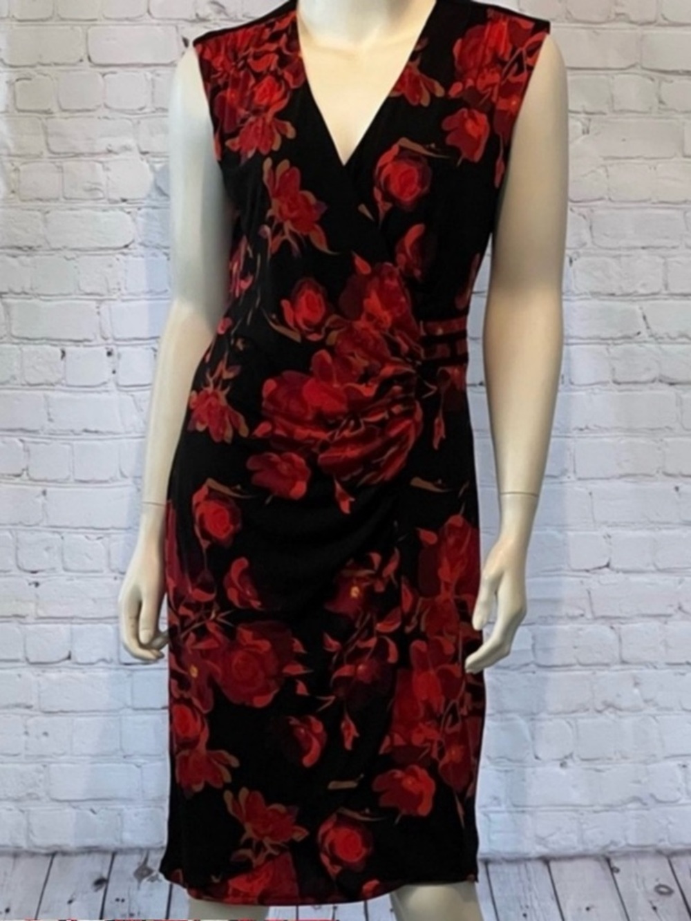 ❤️ Red Rose Floral V-Neck DRESS